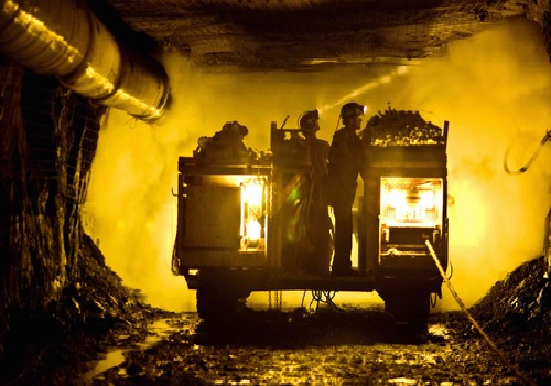 Mining stocks soar in Thursday`s trade